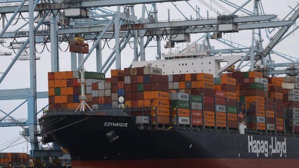 Mỹ và Trung Quốc đồng loạt tăng phí cảng với tàu biển của nhau từ ngày 14/10