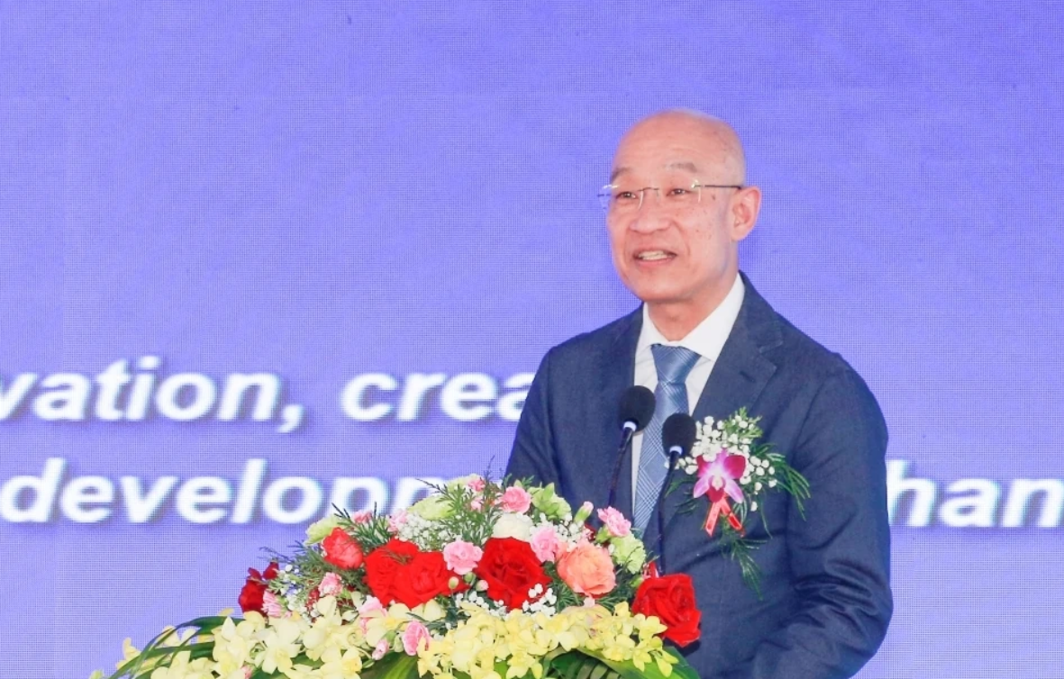 Ông Pajongwit Pongsivapai, Tổng Giám đốc Công ty WHA Industrial Development PLC.