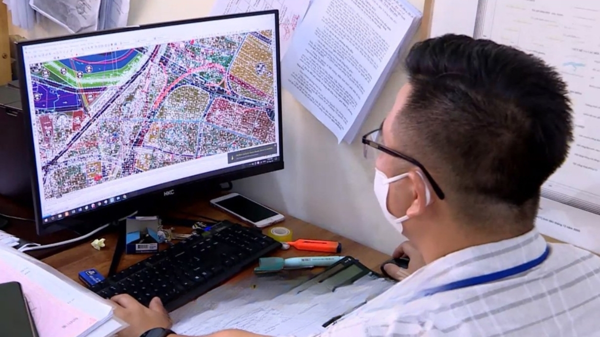 Việc xây dựng và vận hành cơ sở dữ liệu đất đai là nhiệm vụ then chốt được quy định trong Luật Đất đai.