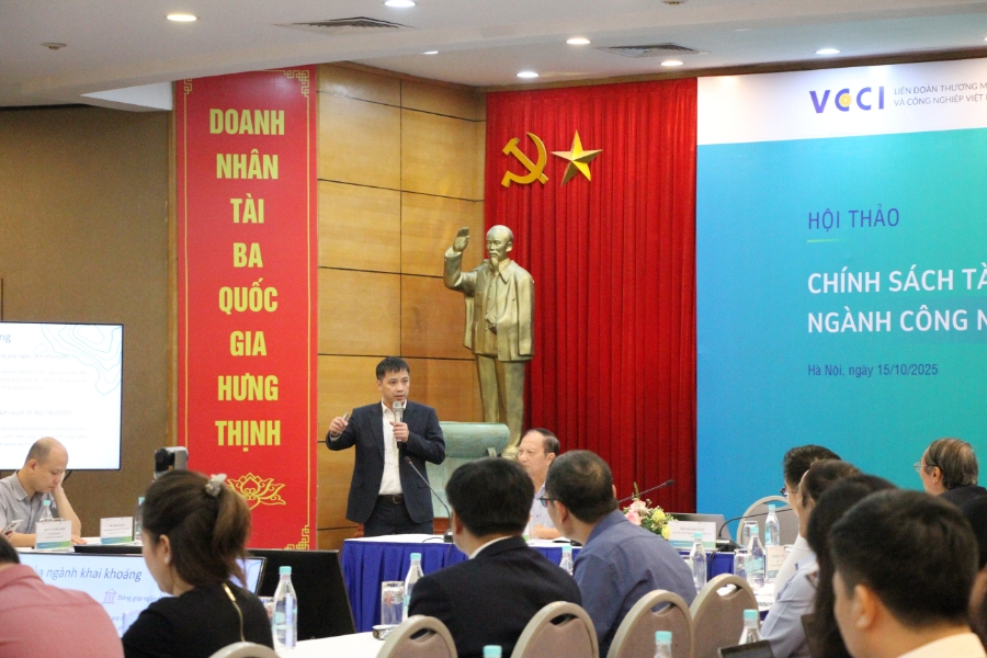 Ông Đậu Anh Tuấn – Phó Tổng Thư ký, Trưởng Ban Pháp chế VCCI phát biểu khai mạc hội thảo.