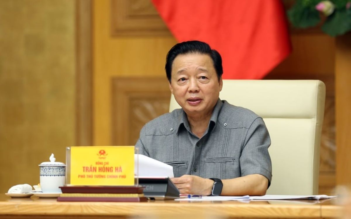 Phó Thủ tướng Trần Hồng Hà chủ trì phiên họp. Ảnh VPG.