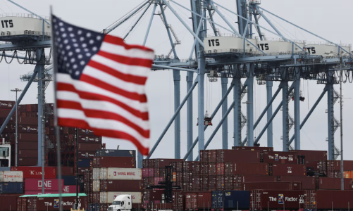 IMF nâng dự báo tăng trưởng kinh tế toàn cầu