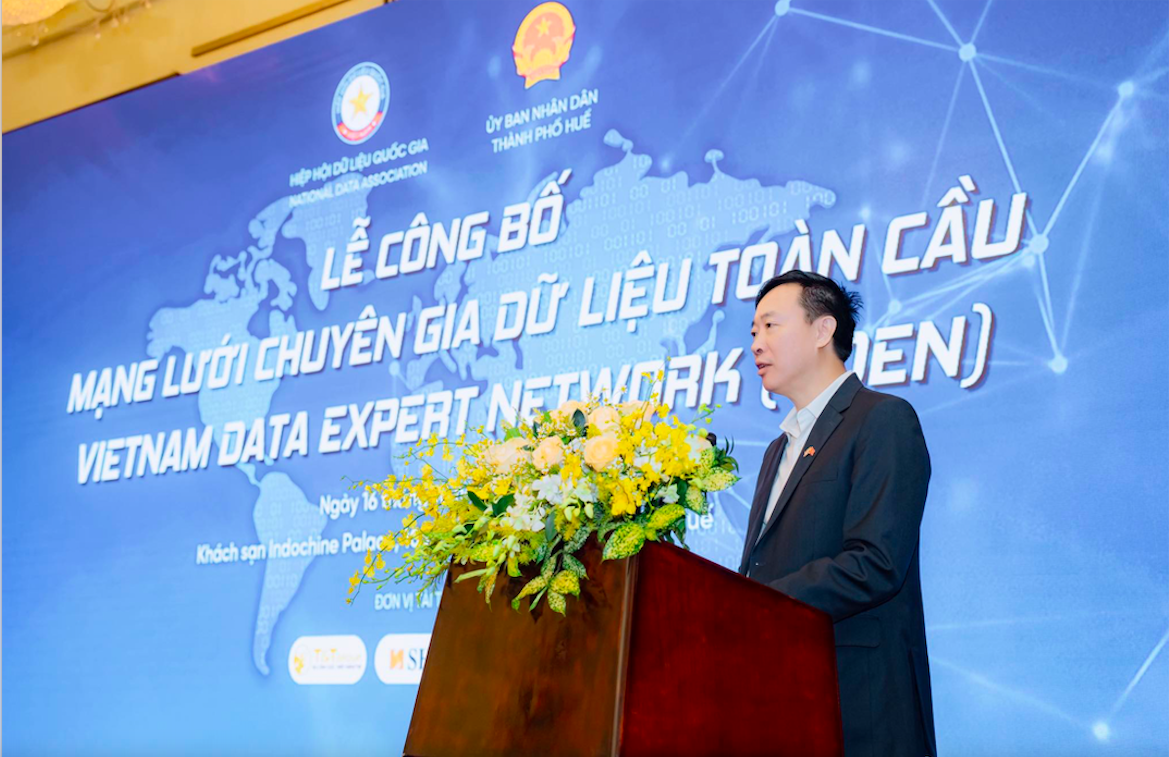 Thiếu tướng Nguyễn Ngọc Cương, Giám đốc Trung tâm Dữ liệu quốc gia (Bộ Công an), Phó Chủ tịch Hiệp hội Dữ liệu quốc gia.&nbsp;