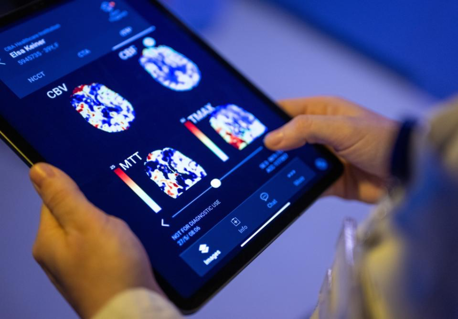 AI được cho là thường phát hiện hoạt động của bệnh tốt hơn trên hình ảnh chụp quét so với con người. Ảnh: Getty Images