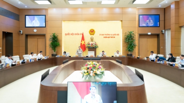 Luật Quản lý nợ công: Đề xuất tăng phân cấp phân quyền và đơn giản hóa thủ tục vay ODA