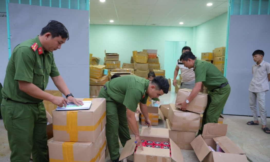 Ngày 13/6/2025, Công an tỉnh Tây Ninh đã thu giữ số lượng lớn mỹ phẩm giả bằng hóa chất quy mô lớn.