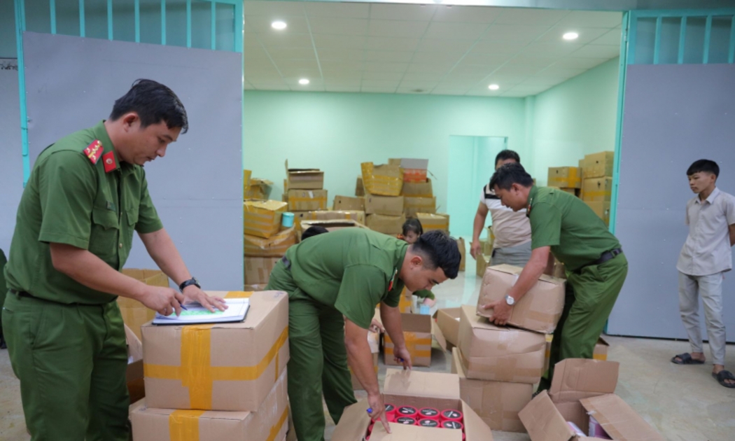 Ngày 13/6/2025, Công an tỉnh Tây Ninh đã thu giữ số lượng lớn mỹ phẩm giả bằng hóa chất quy mô lớn.