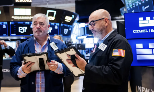 Chứng khoán Mỹ hồi phục dù mối lo thương chiến vẫn phủ bóng, giá dầu thấp nhất 5 tháng