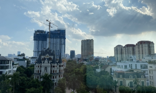 Giá nhà tiếp tục 