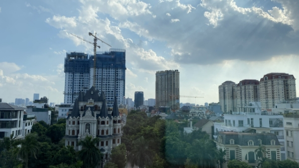 Giá nhà tiếp tục