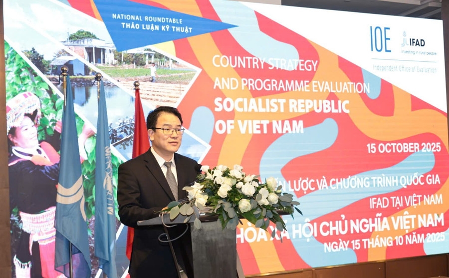 Thứ trưởng Bộ Tài chính Trần Quốc Phương phát biểu tại Hội nghị