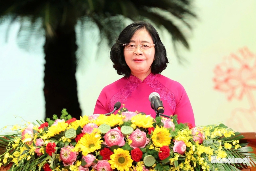 Bí thư Thành ủy Hà Nội Bùi Thị Minh Hoài phát biểu khai mạc Đại hội. Ảnh: Hà Nội Mới