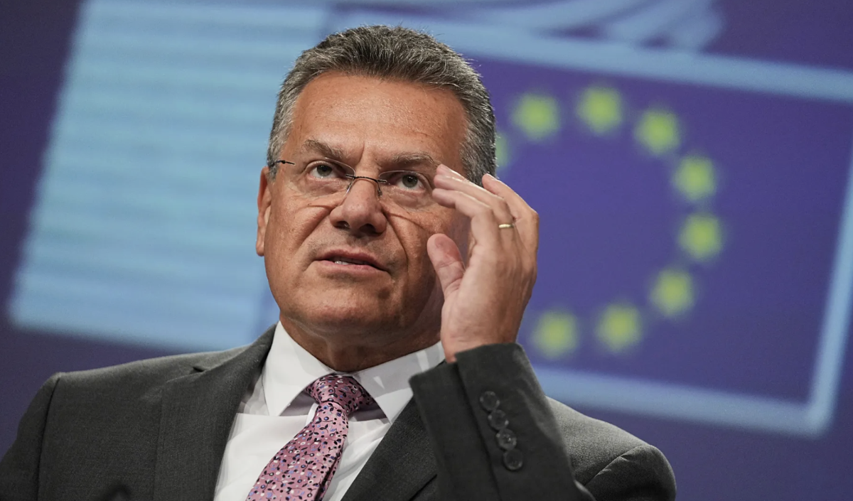 Ủy viên phụ trách vấn đề thương mại của EU, ông Maros Sefcovic - Ảnh: AP.