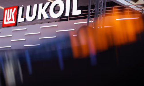 Anh trừng phạt hai tập đoàn dầu khí lớn nhất của Nga