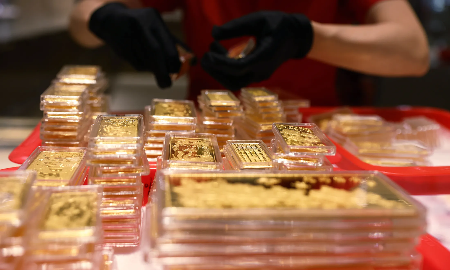 Giá vàng vượt 4.200 USD/oz, SPDR Gold Trust tiếp tục mua ròng