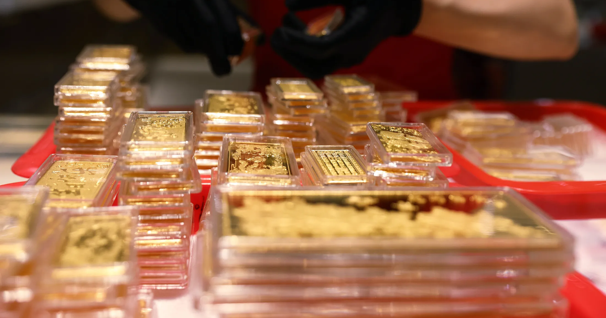 Giá vàng vượt 4.200 USD/oz, SPDR Gold Trust tiếp tục mua ròng