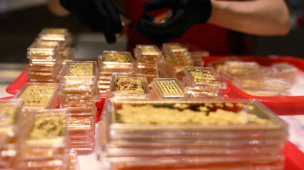 Giá vàng vượt 4.200 USD/oz, SPDR Gold Trust tiếp tục mua ròng