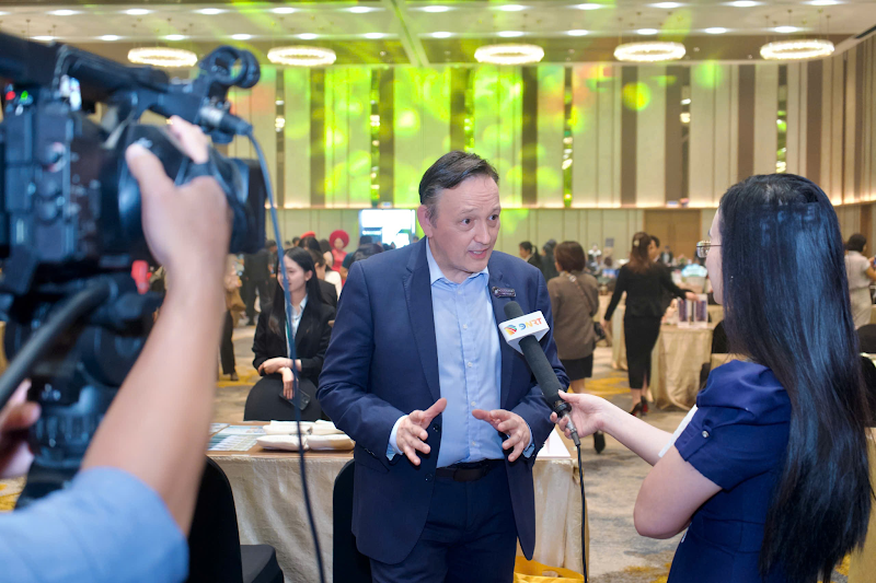 Ông Andre Pierre-Phó Chủ tịch tổ chức HORECFEX Việt Nam- đơn vị phối hợp tổ chức, chia sẻ tại Ngày hội.