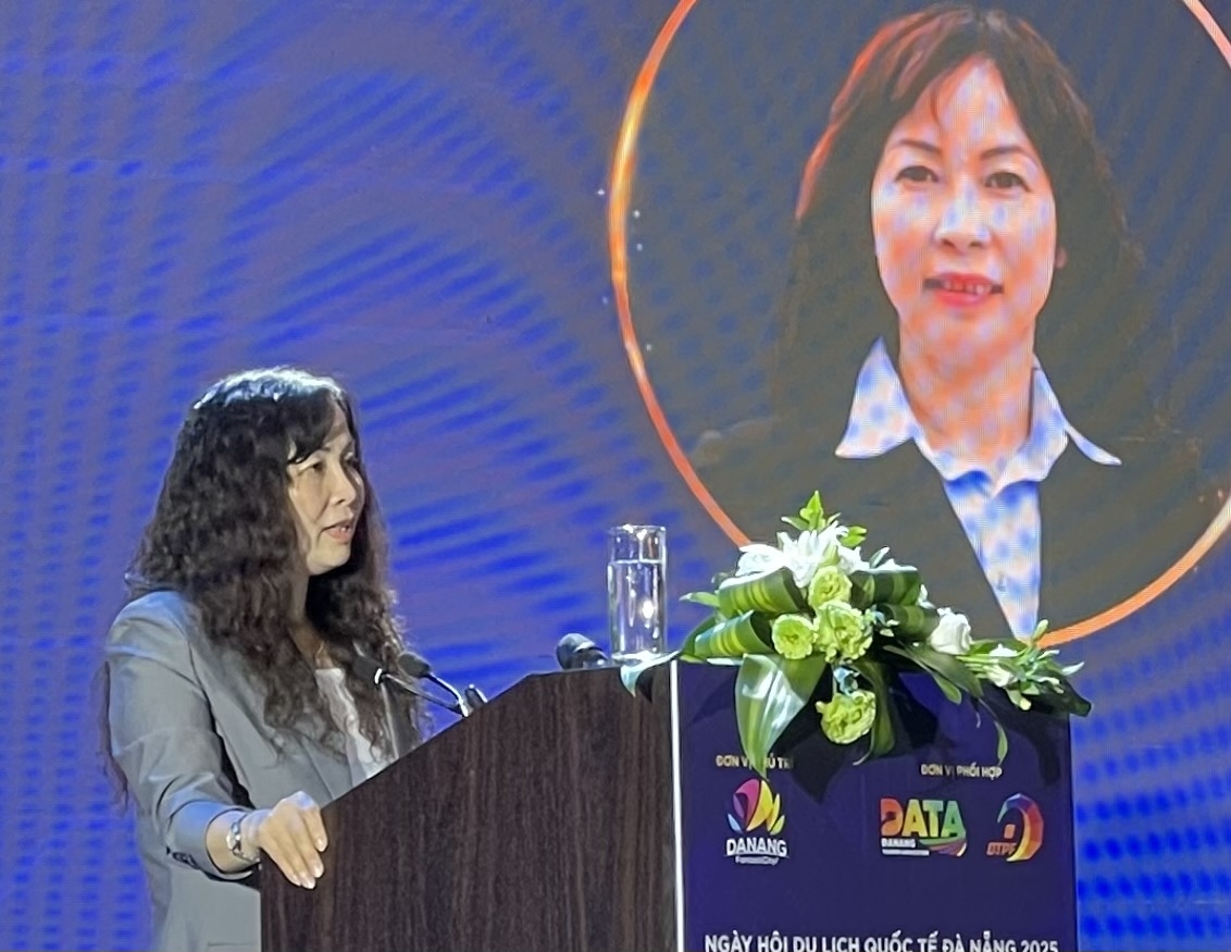 Giám đốc Sở VHTT&DL Đà Nẵng Trương Thị Hồng Hạnh phát biểu khai mạc Hội thảo. Ảnh Ngô Anh Văn