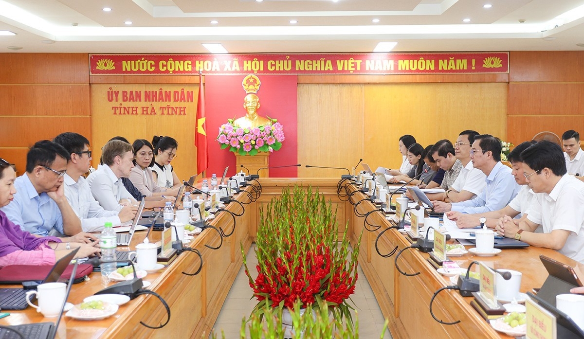 Toàn cảnh buổi làm việc. Ảnh: Nhất Đình