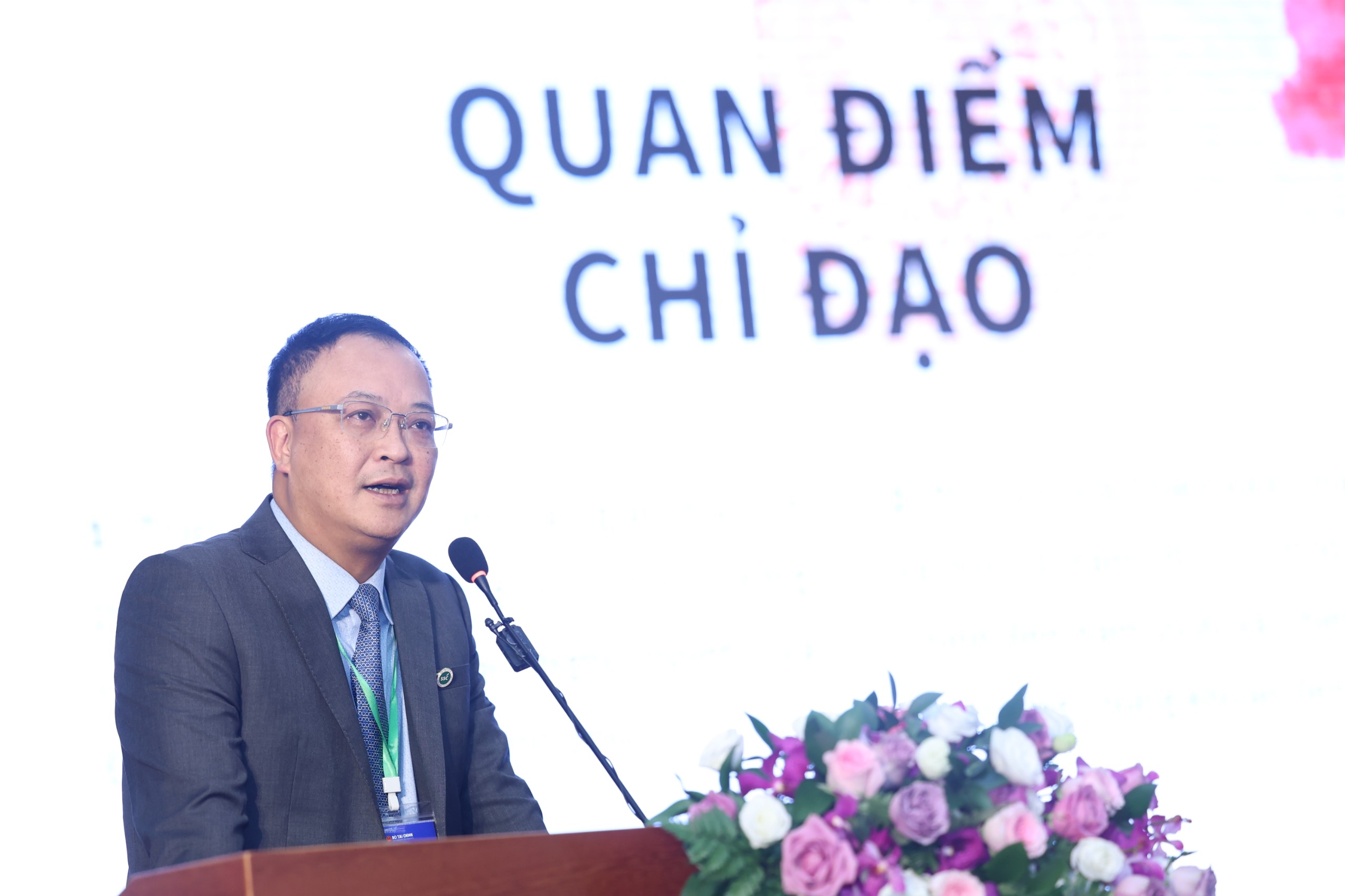 Ông Bùi Hoàng Hải, Phó Chủ tịch Ủy ban Chứng khoán Nhà nước, phát biểu tại hội nghị.
