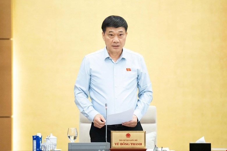 Phó Chủ tịch Quốc hội Vũ Hồng Thanh kết luận phiên họp.