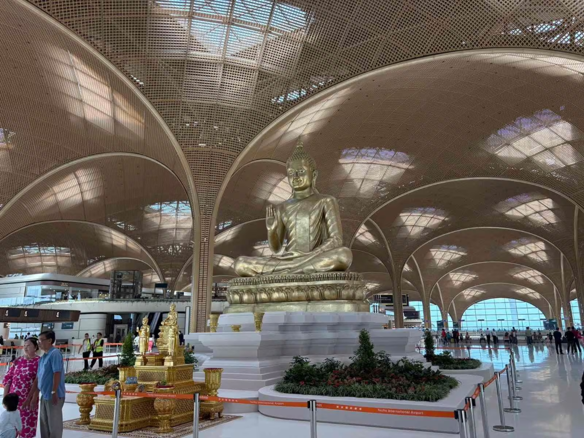 Nỗi sợ Campuchia đang ngày càng gia tăng trên các cộng đồng mạng. Ảnh: ABS-CBN