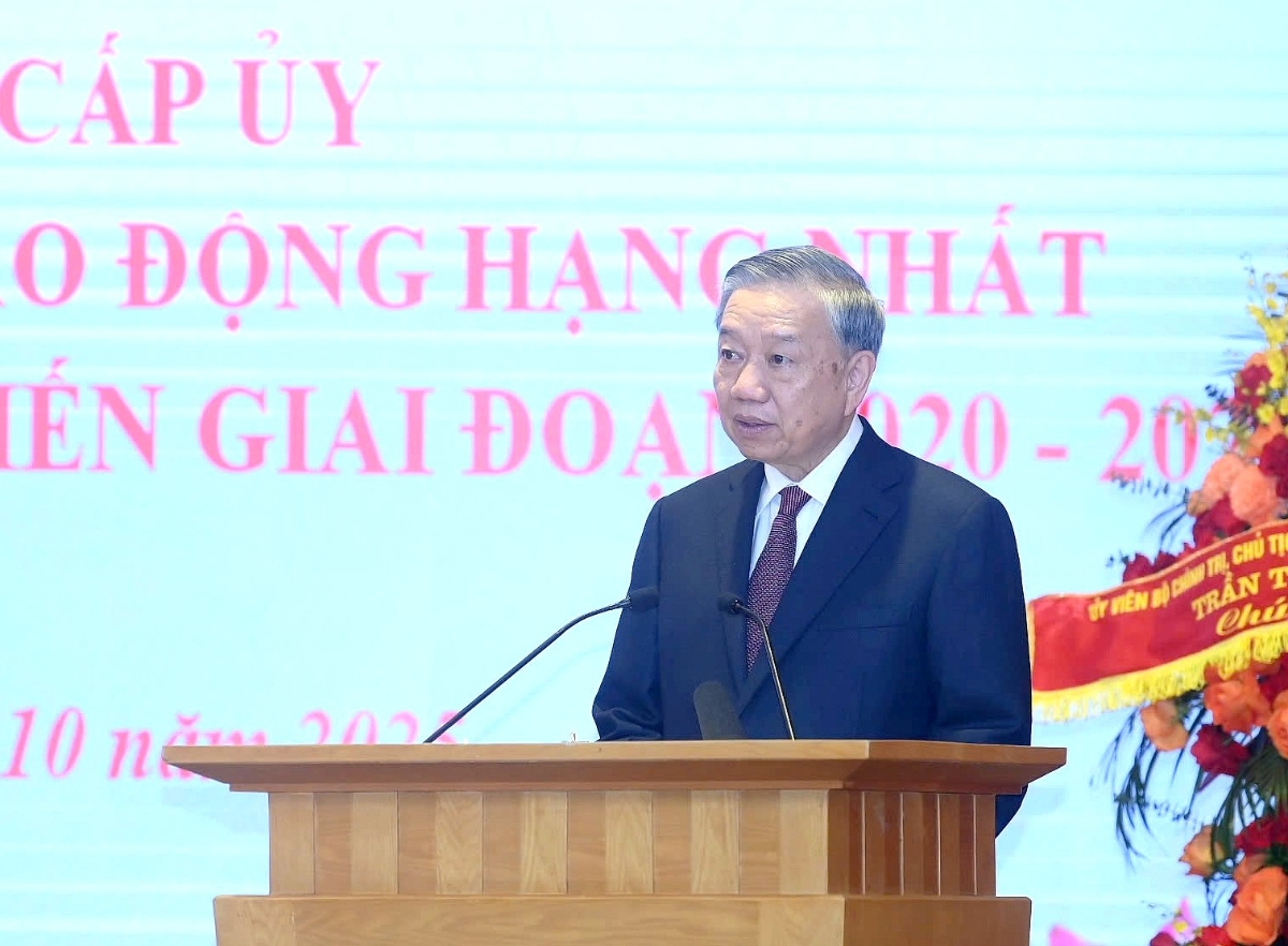 Tổng Bí thư Tô Lâm dự và  phát biểu chỉ đạo buổi Lễ kỷ niệm 95 năm Ngày truyền thống Văn phòng Trung ương Đảng và văn phòng cấp ủy (18/10/1930 - 18/10/2025).