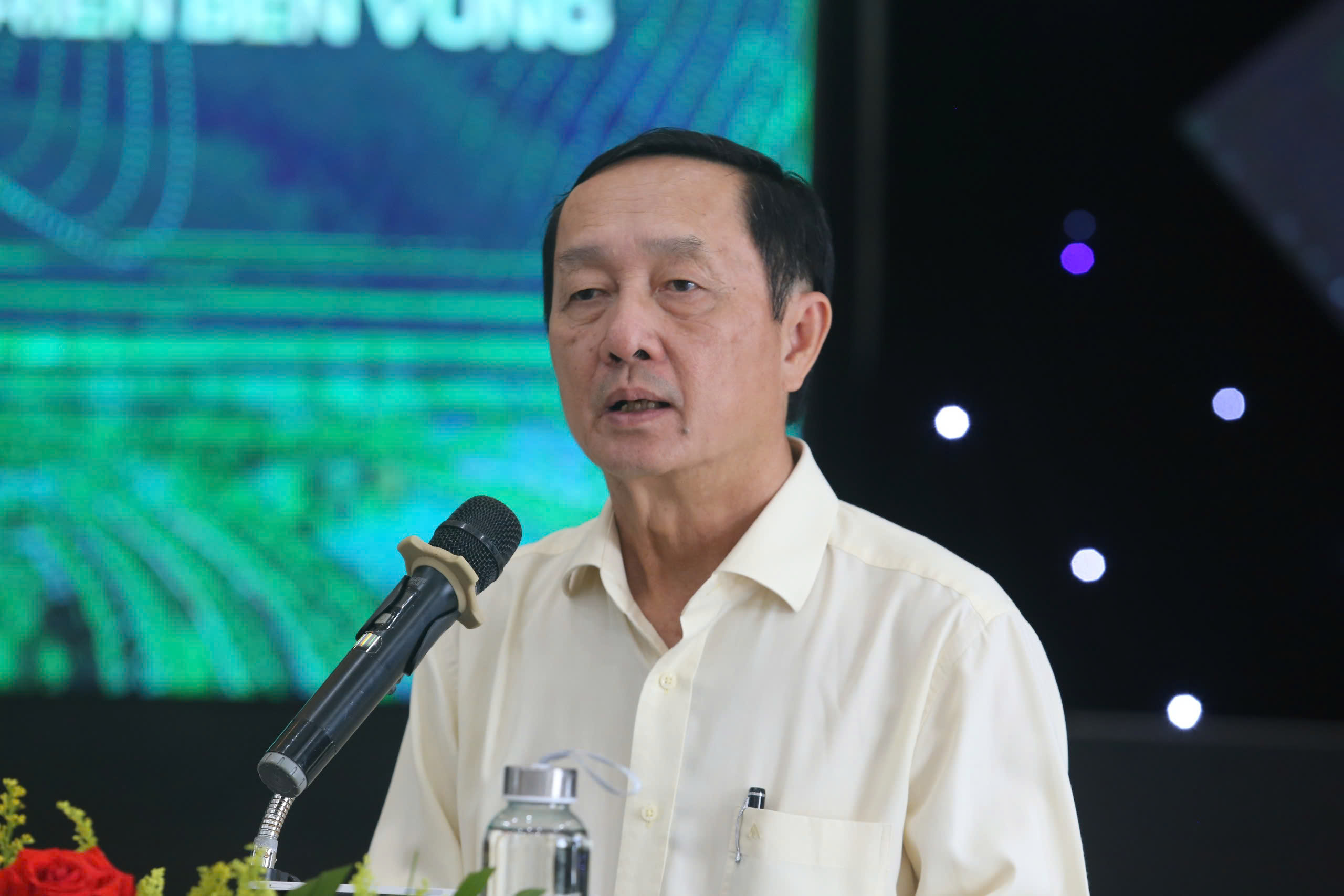 Ông Huỳnh Thành Đạt, Phó trưởng ban Tuyên giáo và Dân vận Trung ương khẳng định: Chuyển đổi xanh là mệnh lệnh thời đại, đó là lời hứa với lịch sử, với thế hệ mai sau.