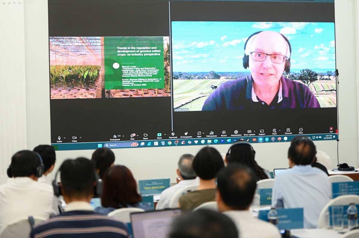 TS. Michael Leader:&nbsp;nhiều quốc gia Mỹ Latinh và châu Á – Thái Bình Dương đã áp dụng khung pháp lý linh hoạt.