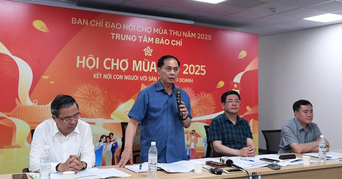 Đẩy nhanh tiến độ, bảo đảm chất lượng các gian hàng tại Hội chợ mùa Thu 2025