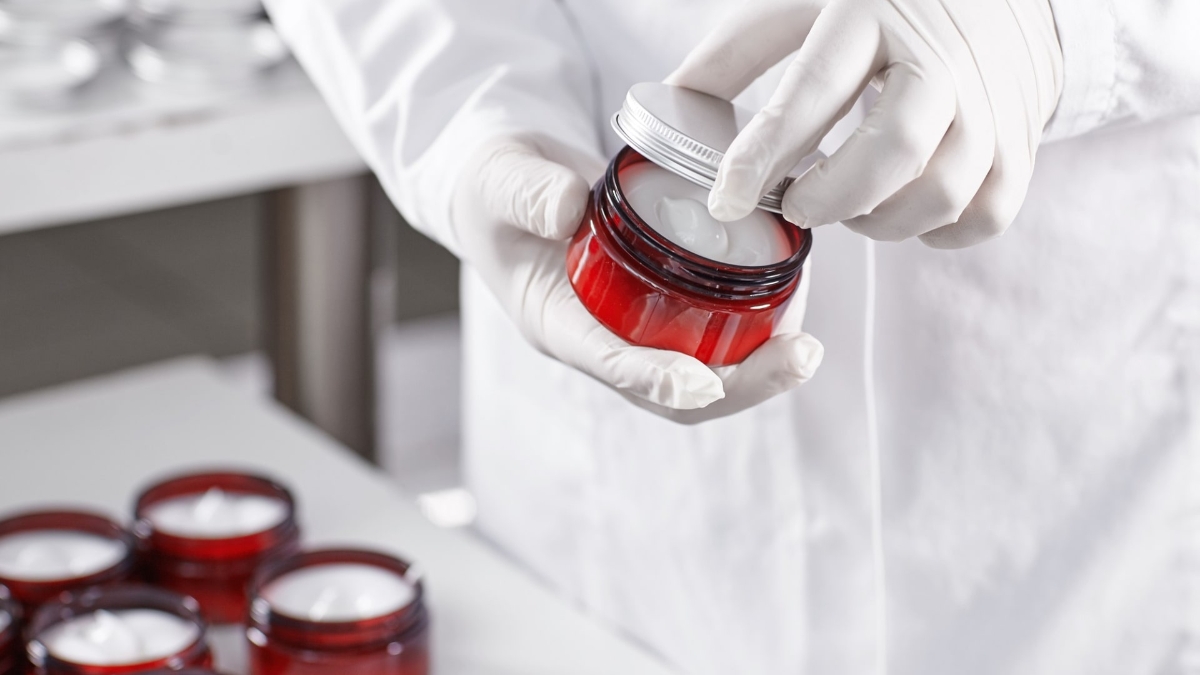 Các thương hiệu rất kín tiếng về phòng thí nghiệm, nhà sản xuất hay cơ sở thử nghiệm của họ.