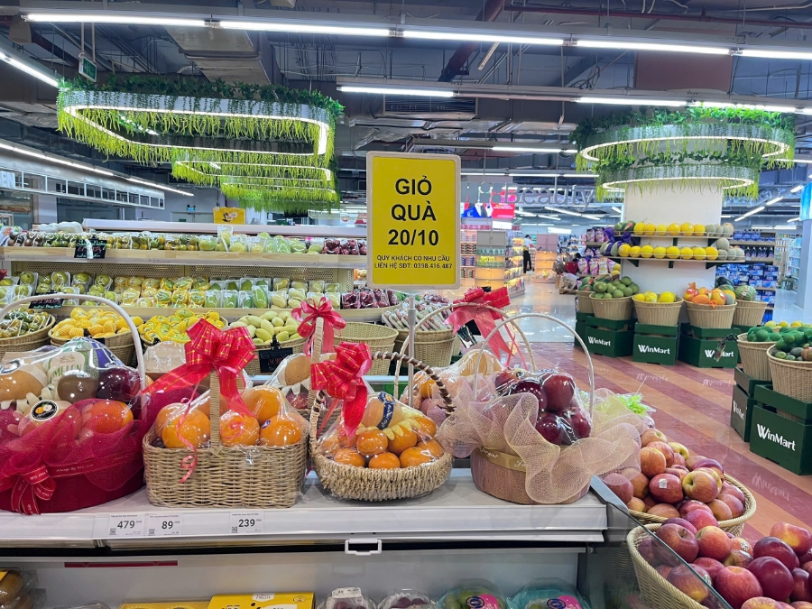 Giỏ trái cây tươi là món quà 20/10 vừa ý nghĩa, vừa thân thiện với môi trường 