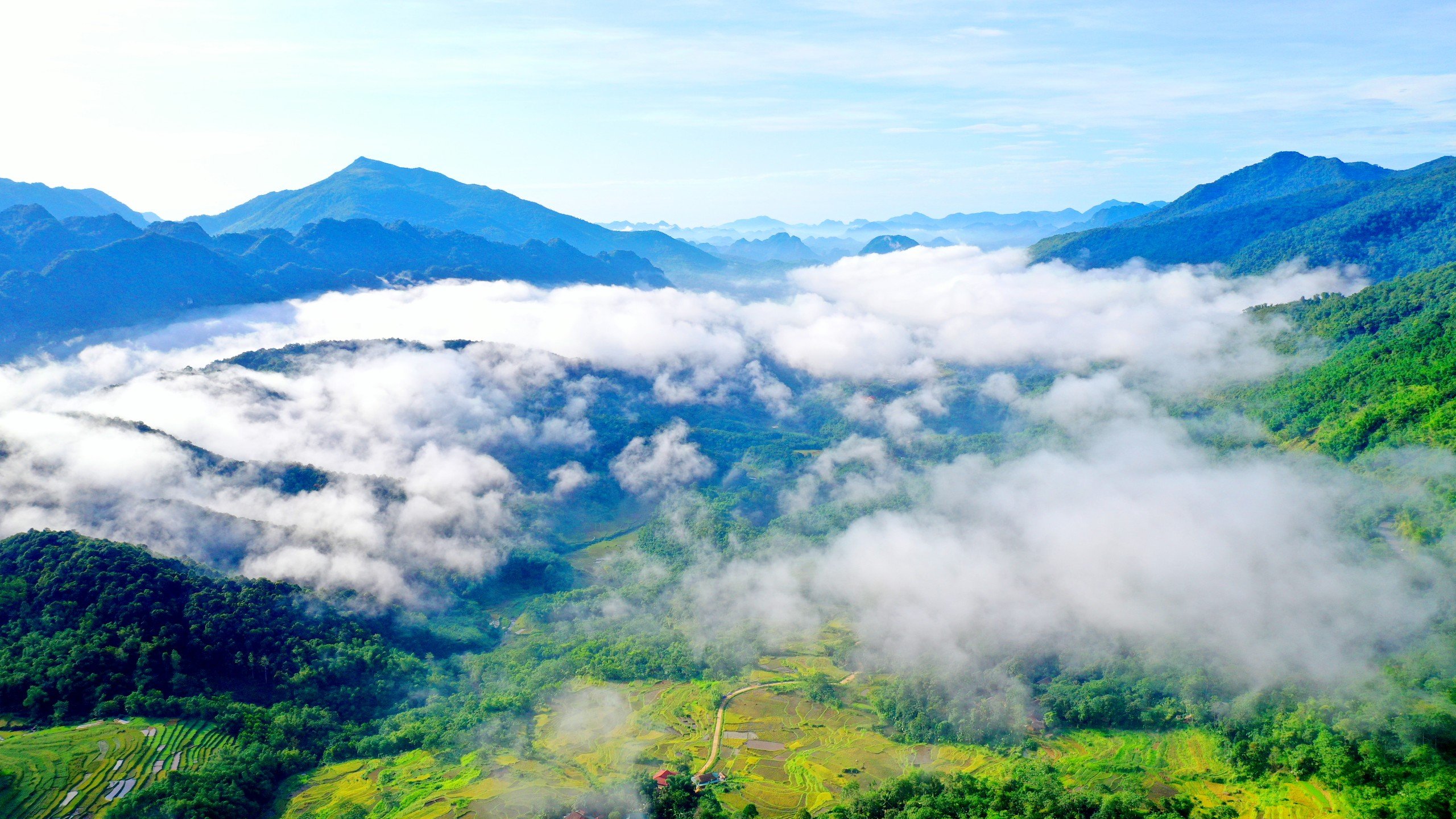 Thiên nhiên ưu ái ban tặng cho Pù Luông, Thanh Hóa vẻ đẹp hoang sơ, thơ mộng
