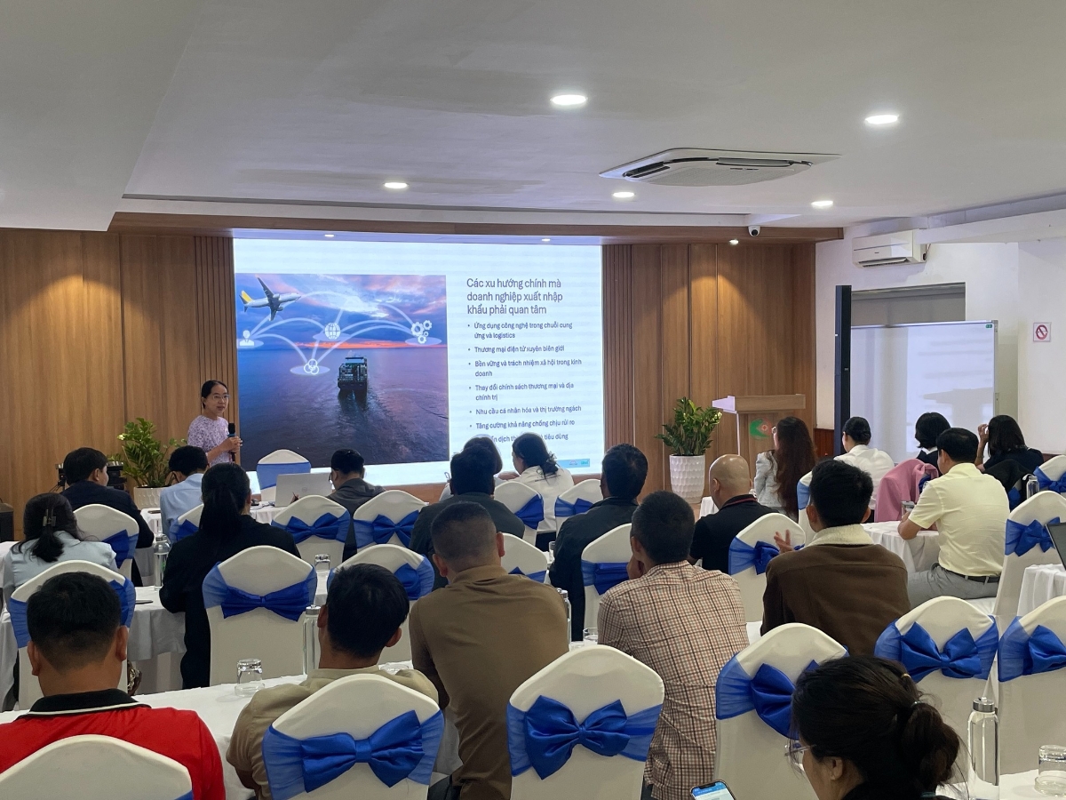 Khóa đào tạo về xuất khẩu xanh tại hai tỉnh Đắk Lắk và Gia Lai, thu hút gần 70 doanh nghiệp, hợp tác xã và cá nhân hoạt động trong chuỗi giá trị cà phê và các loại hạt.