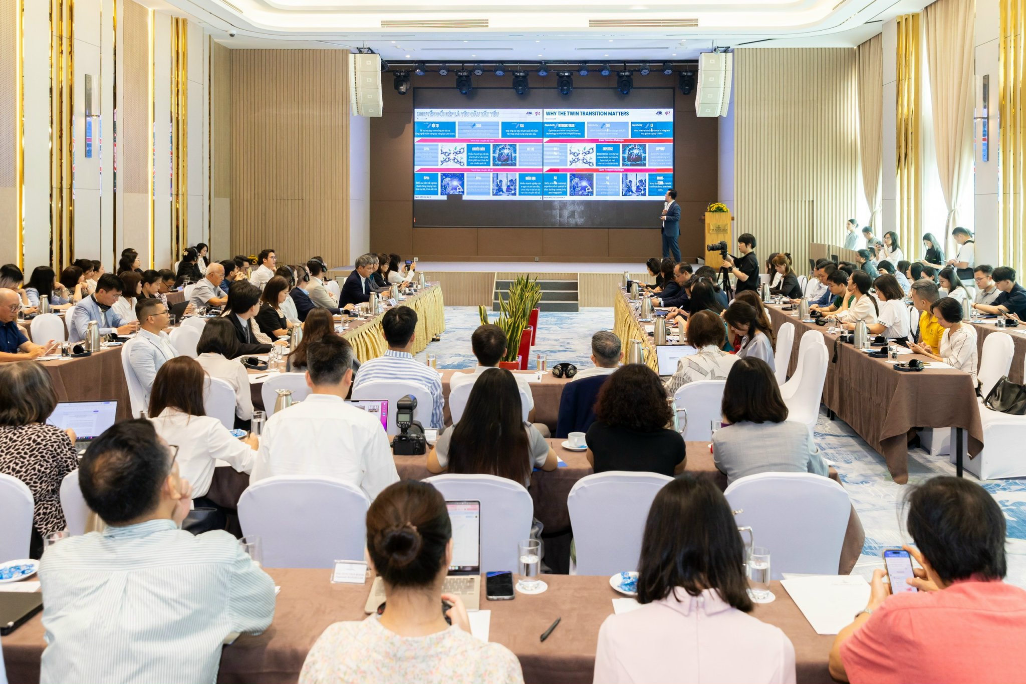 Hội nghị đối tác Thúc đẩy chuyển đổi số - xanh doanh nghiệp Việt Nam 2025 (VETTP 2025)