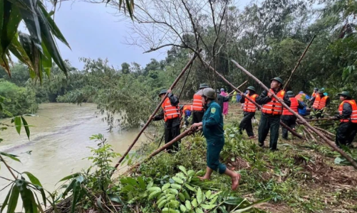 Huế cảnh báo hàng trăm điểm nguy cơ sạt lở, chủ động ứng phó mưa lớn