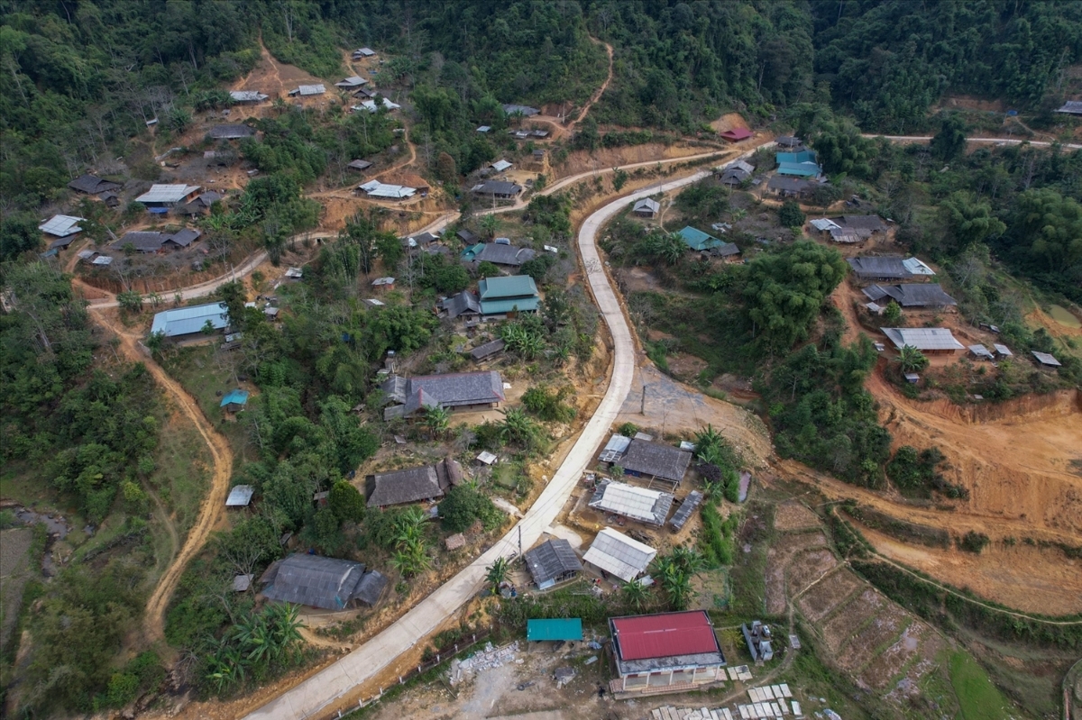 Diện mạo nông thôn mới ở vùng cao Thanh Hoá ngày càng khởi sắc. 