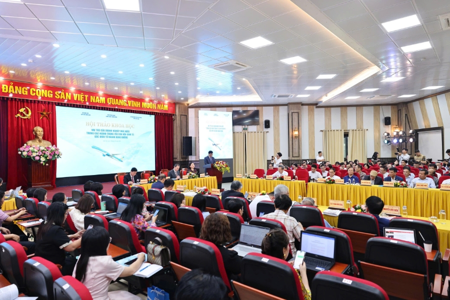 Hội thảo khoa học “Vai trò của doanh nghiệp nhà nước trong các ngành trọng yếu của nền kinh tế -  Góc nhìn từ ngành hàng không”.
