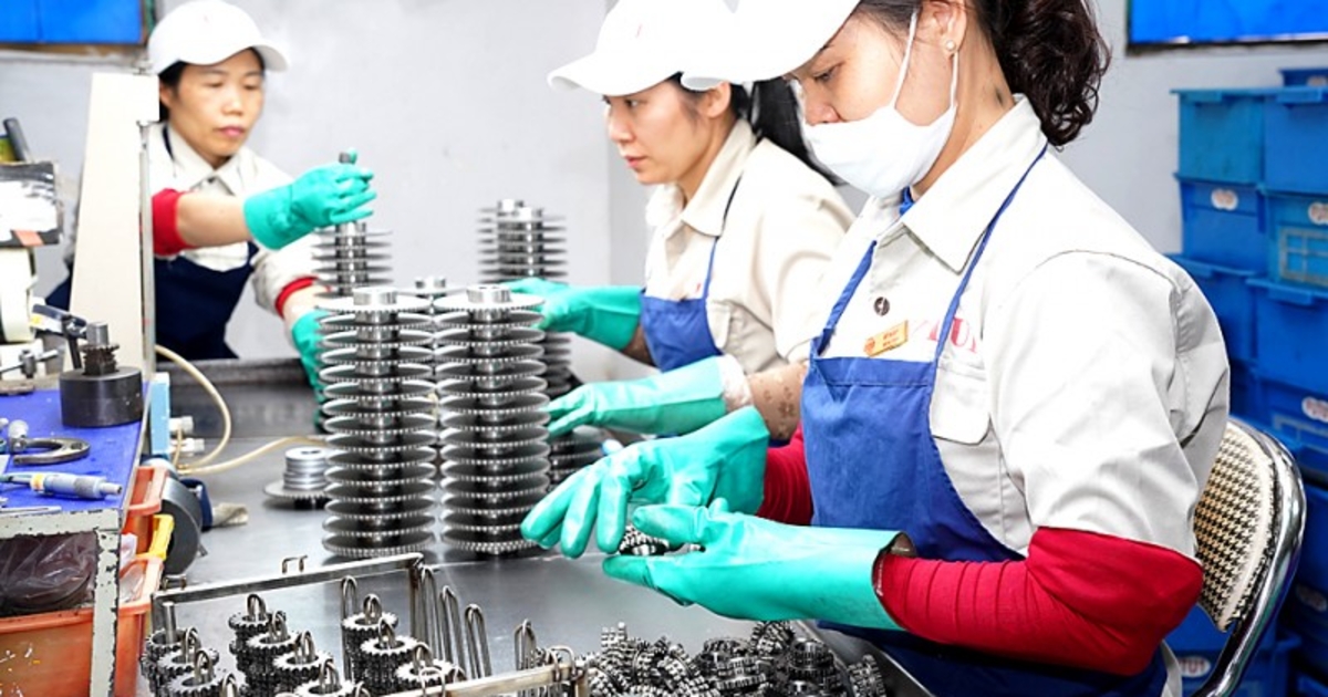 Đột phá từ công nghiệp “phụ trợ” lên chiến lược nền tảng