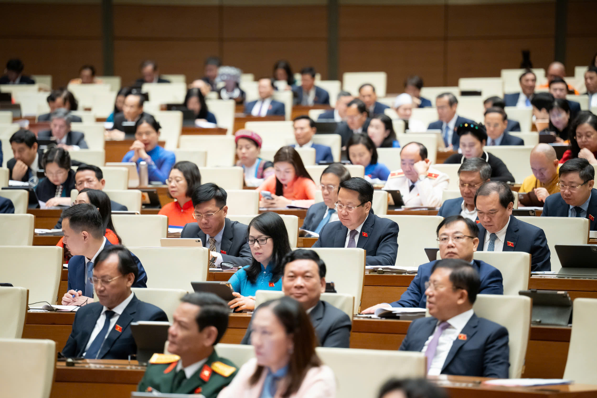 Các đại biểu Quốc hội tham dự kỳ họp.