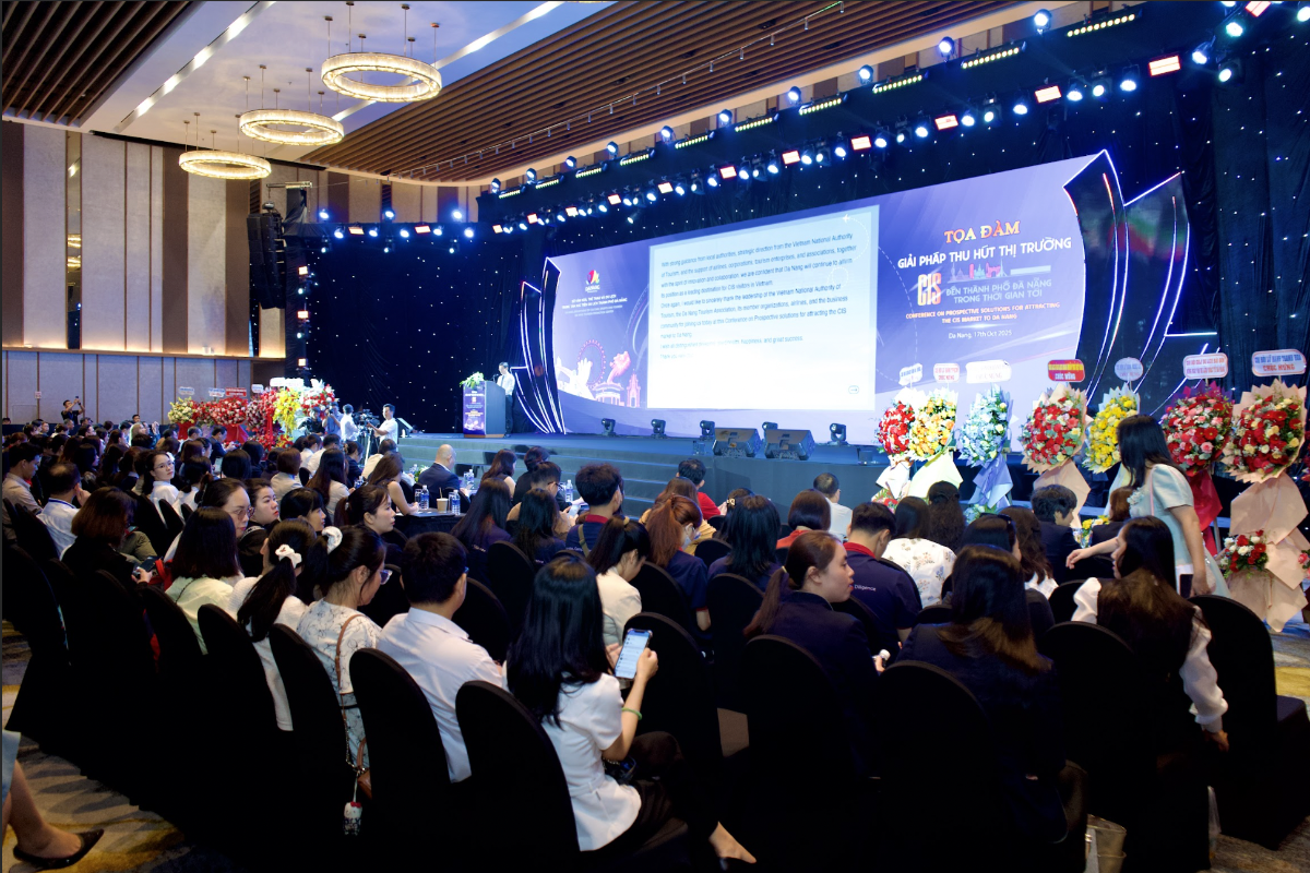 Toàn cảnh Tọa đàm.