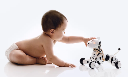 Các thương hiệu có lẽ sẽ bắt đầu nghĩ về nhóm khách hàng Thế hệ Beta sớm hơn bao giờ hết. Ảnh: i-D