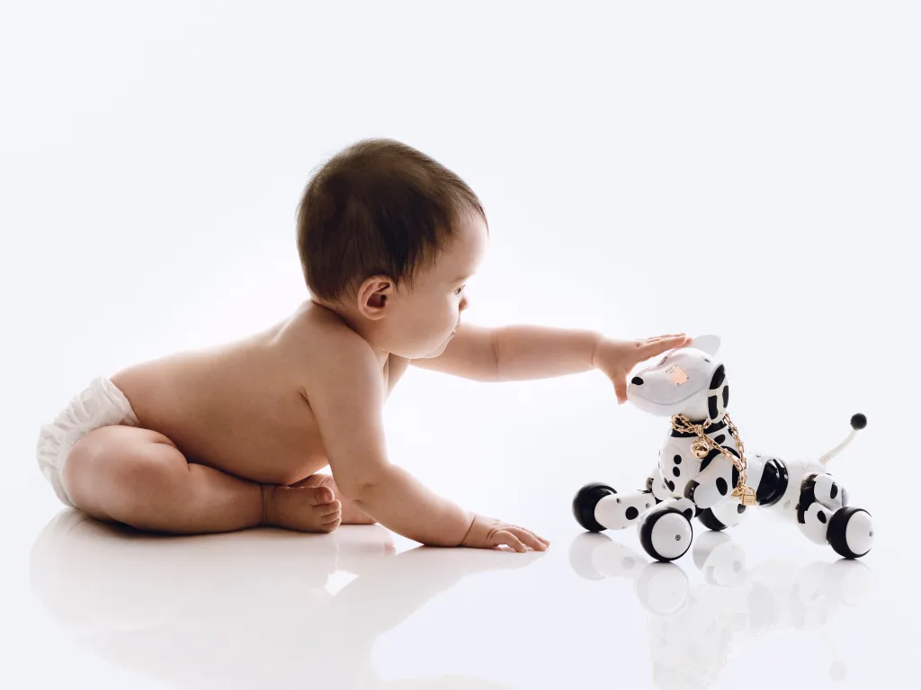 Các thương hiệu có lẽ sẽ bắt đầu nghĩ về nhóm khách hàng Thế hệ Beta sớm hơn bao giờ hết. Ảnh: i-D