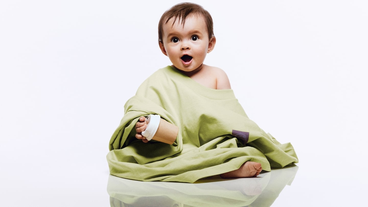 &nbsp;Em bé thuộc Thế hệ Beta xuất hiện trên trang bìa số mới nhất của tạp chí i-D.