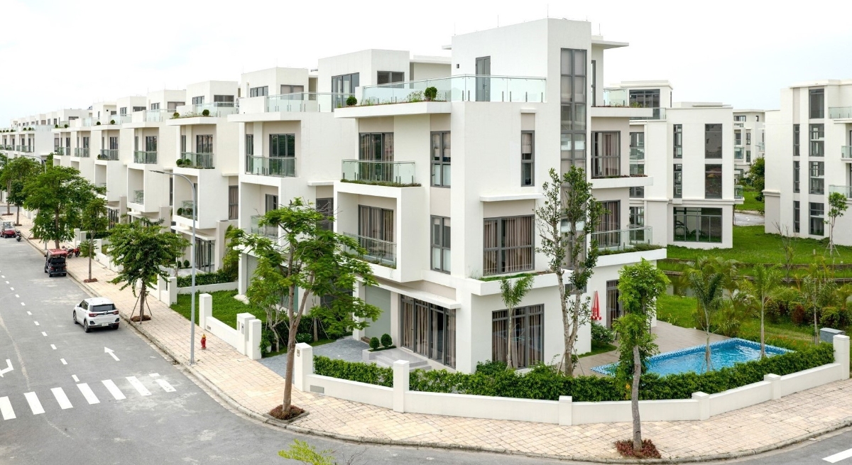 Pháp lý vững vàng, sổ hồng sở hữu lâu dài giúp Ruby Coastal City trở thành tài sản truyền đời khẳng định vị thế sống thịnh vượng và trường tồn theo thời gian.
