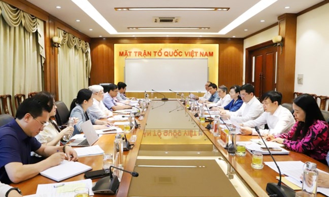 Quang cảnh cuộc làm việc. Ảnh: Mặt trận.