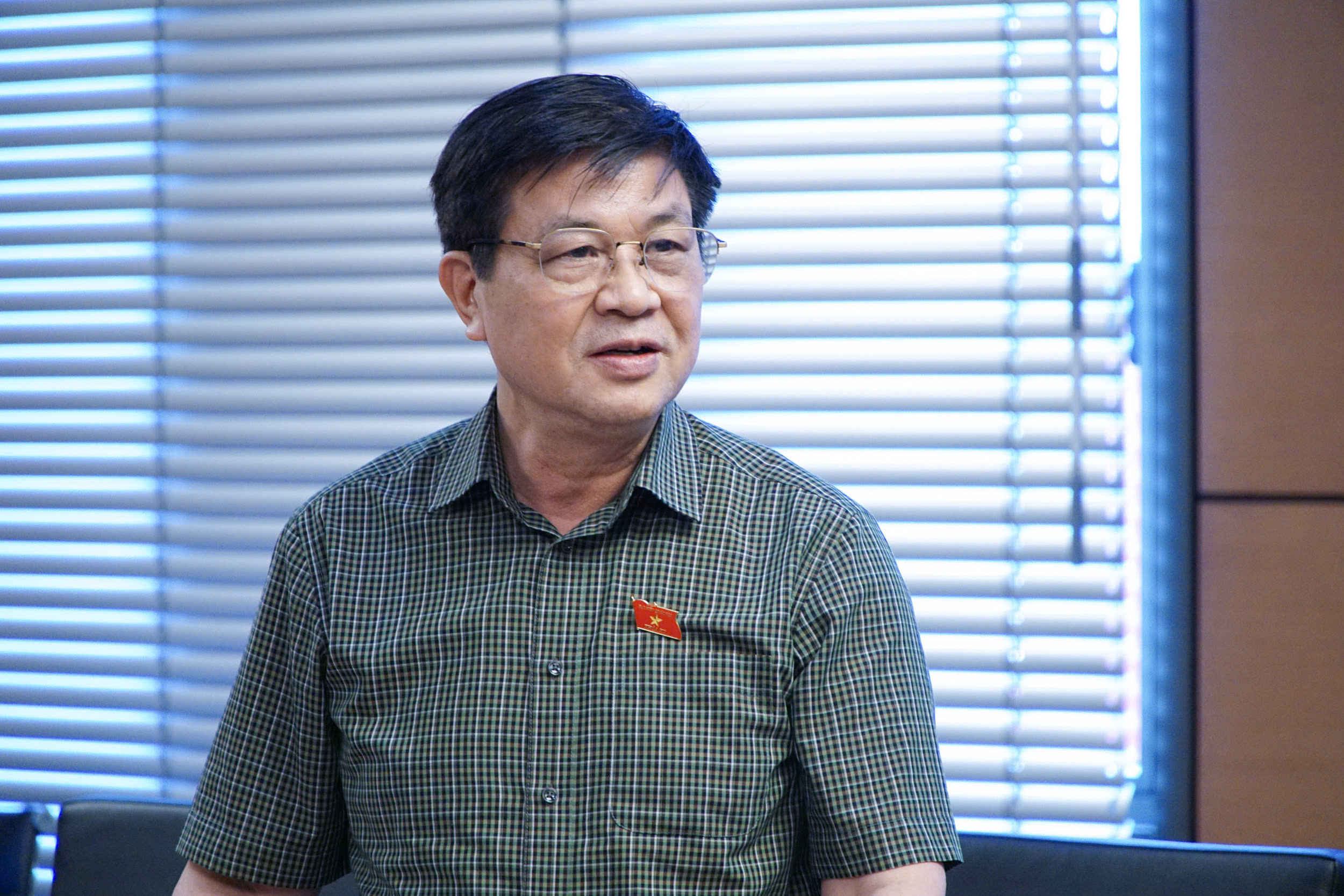 Đại biểu Đỗ Ngọc Thịnh, đại biểu Quốc hội tỉnh Khánh Hoà phát biểu tại buổi thảo luận tổ. Ảnh: Quốc hội.