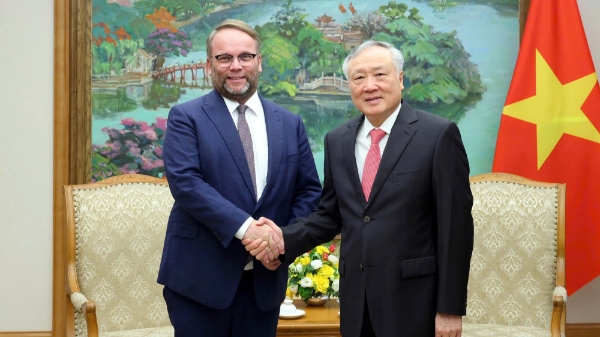 Bang Hessen (CHLB Đức) sẵn sàng hợp tác phát triển trung tâm tài chính quốc tế tại Việt Nam