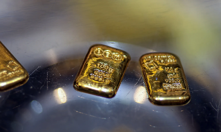 Giá vàng nhảy hơn 100 USD/oz, SPDR Gold Trust mua hơn 11 tấn vàng